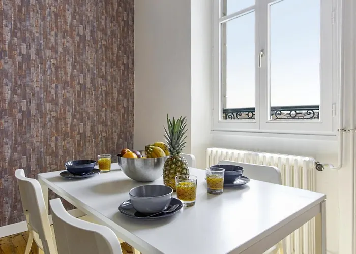 Bourbon - Welkeys Апартаменты